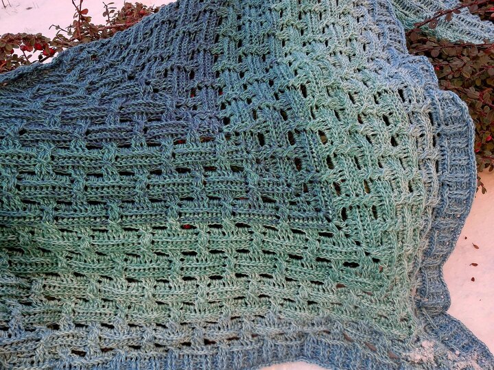Crochet Pattern Triangular Scarf "Diomede"