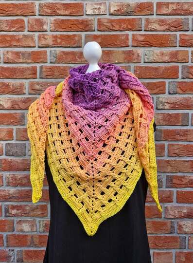 Crochet Pattern Triangular Scarf "Diomede"