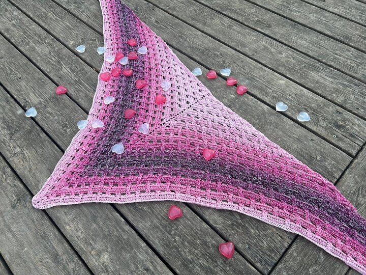Crochet Pattern Triangular Scarf "Diomede"