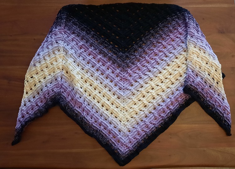 Crochet Pattern Triangular Scarf "Diomede"