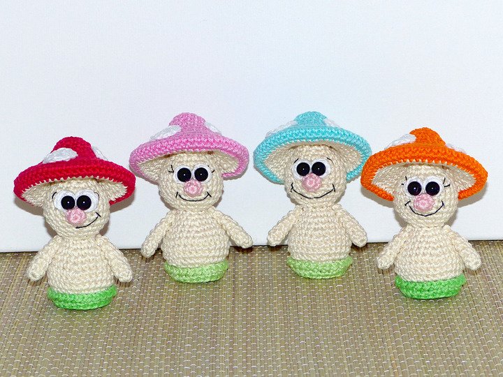 Häkelanleitung kleine Frühlingspilze