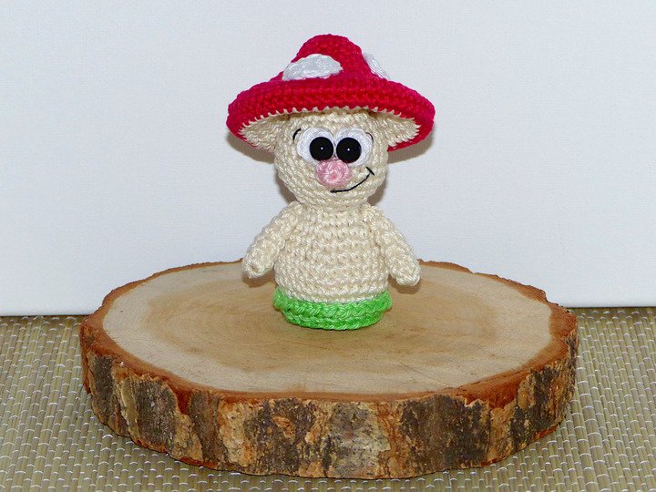 Häkelanleitung kleine Frühlingspilze