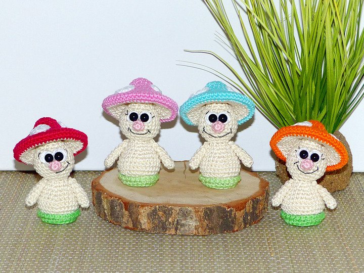 Häkelanleitung kleine Frühlingspilze