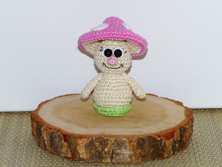 Häkelanleitung kleine Frühlingspilze