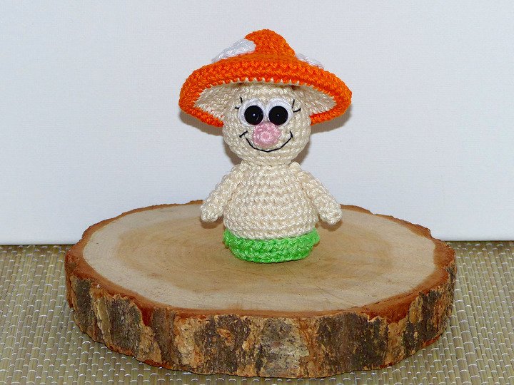 Häkelanleitung kleine Frühlingspilze