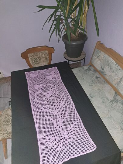 Häkelanleitung Tischläufer Frühling Blumen