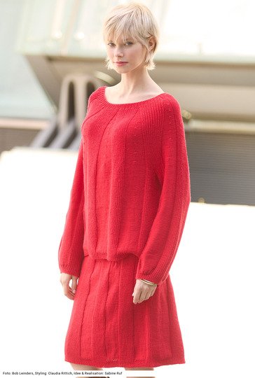 Pulli und Rock mit Rippenstreifen