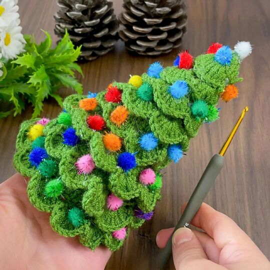 Pom Pom Christmas Tree Crochet Pattern (PDF)