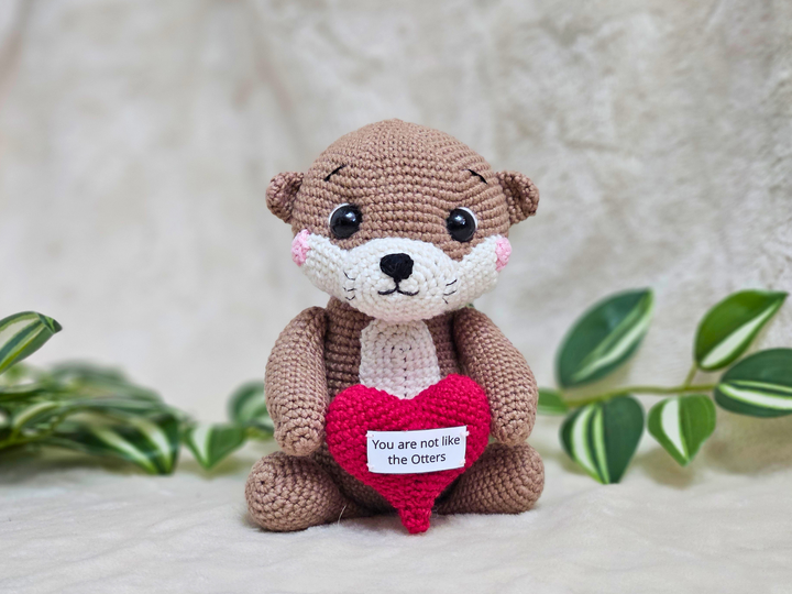 Häkelanleitung Kleiner Otter mit Herz