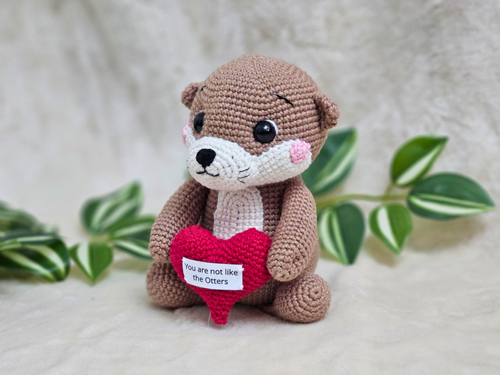 Häkelanleitung Kleiner Otter mit Herz