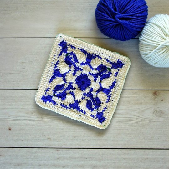 Mosaic Granny Square Pattern – Azulejos Aveiro Portuguese Tile Crochet