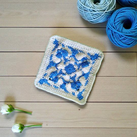 Mosaic Granny Square Pattern – Azulejos Aveiro Portuguese Tile Crochet