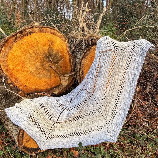 Crochet Pattern Pentagonal Scarf „Koria“