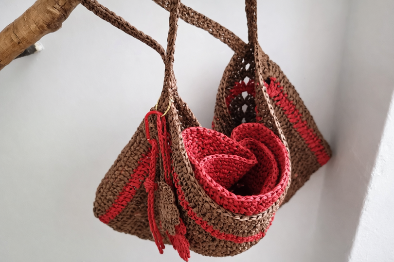 Set of 3 crochet patterns from raffia: summer bag, hat, keychain/bag edging