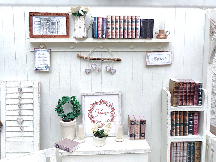 Kleine Bibliothek - Bastelbögen für Miniatur-Bücherattrappen und Dekoration