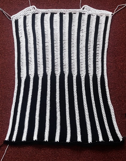 Black and White – Unite- - Häkelanleitung für Pulli oder Tunika