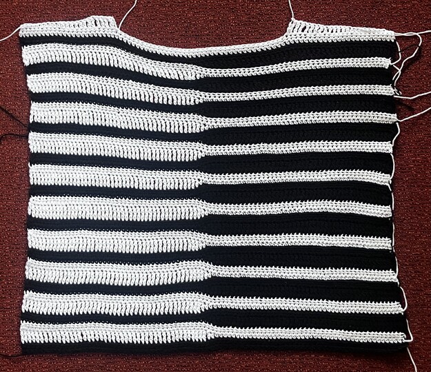 Black and White – Unite- - Häkelanleitung für Pulli oder Tunika