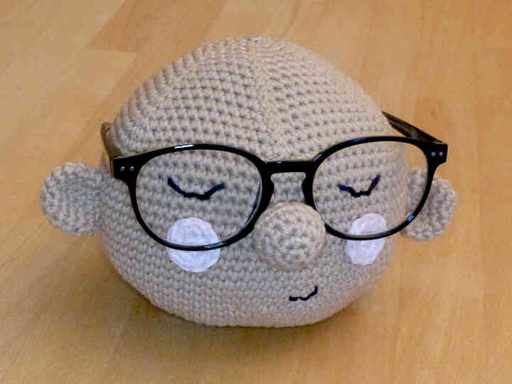 Häkelanleitung Brillenhalter Kopf, Brillenablage