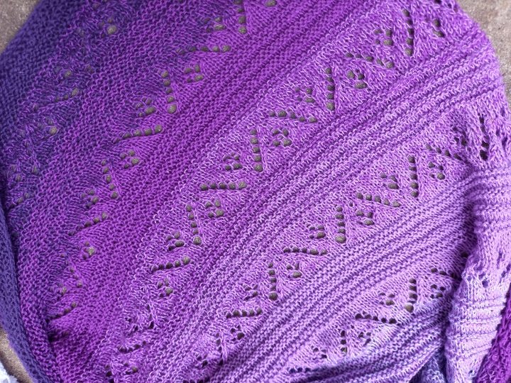 Strickanleitung asymmetrisches Dreiecktuch "Giulia"