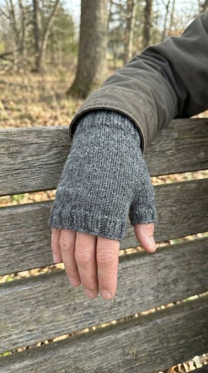 Knitting pattern men’s wrist warmers MATS | fingerless gloves | PDF