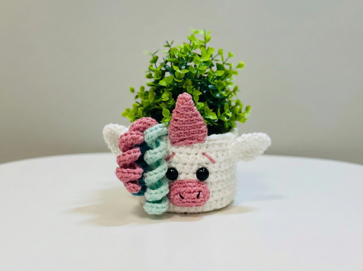 Häkelanleitung Einhorn für Baby-Tischdekoration