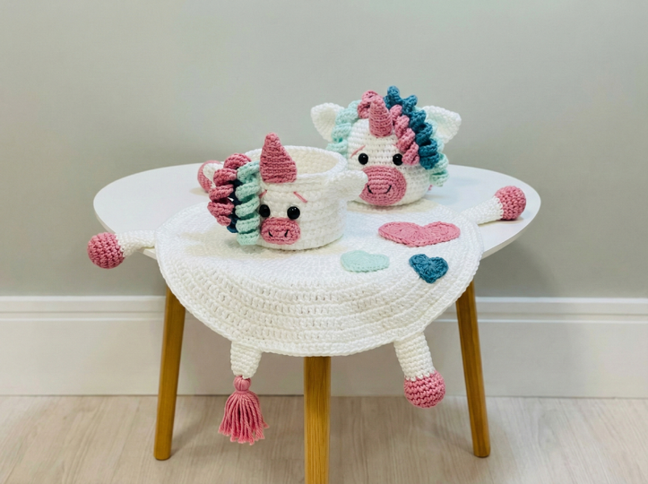 Häkelanleitung Einhorn für Baby-Tischdekoration