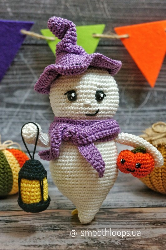 Crochet Ghost with Lantern and Pumpkin - Halloween Amigurumi Pattern - Image 3