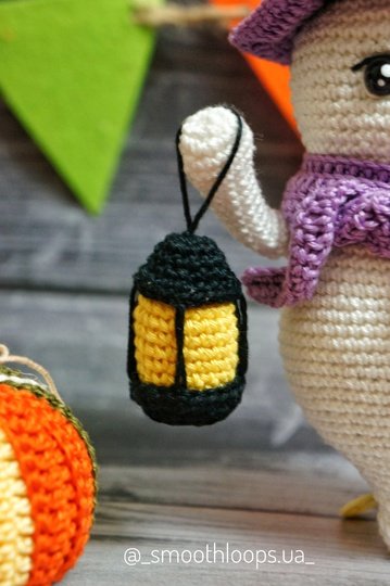 Crochet Ghost with Lantern and Pumpkin - Halloween Amigurumi Pattern