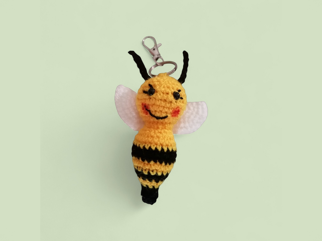 Crochet Pattern: Cheeky Bee Keyring - Amigurumi PDF