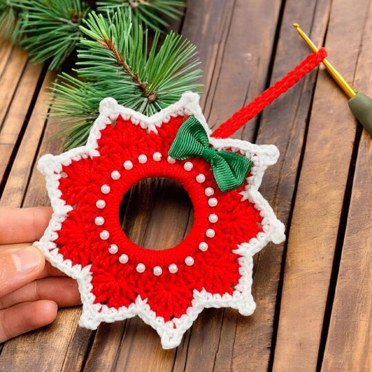 Christmas Star Wreath Crochet Pattern PDF – Holiday Ornament Tutorial
