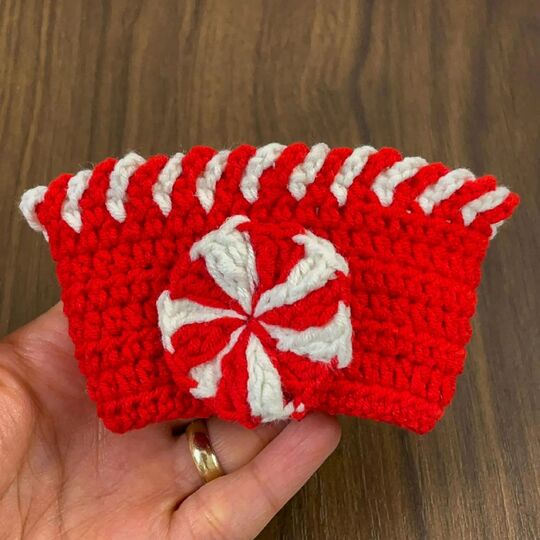 Candy Swirl Cozy – Christmas Cup Cozy Crochet Pattern (PDF Tutorial)