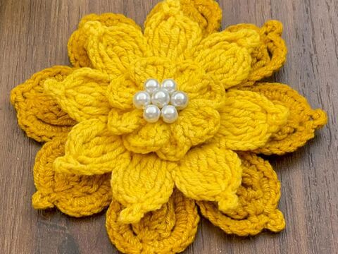 Golden Layered Flower Crochet Pattern (PDF) – 3D Lotus Appliqué