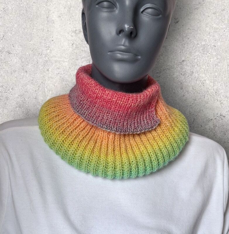 Strickanleitung farbenfroher Schalkragen Rainbow, Halssocke   #365 - Bild 3