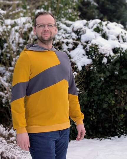 Schnittmuster und Nähanleitung Sweater Hoodie Skylar für Herren 42-60