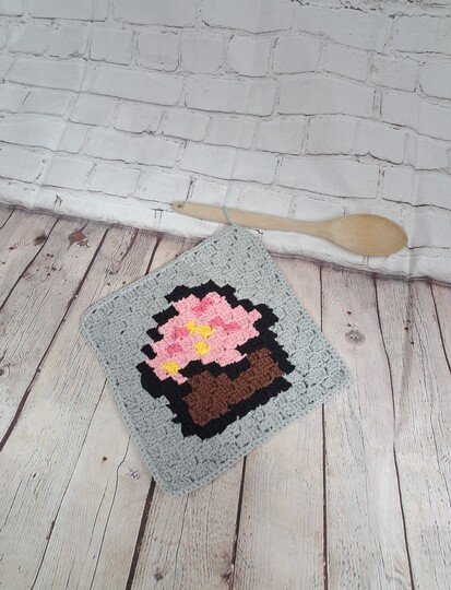Beginner’s Step-by-Step Guide for a cupcake potholder corner to corner croc