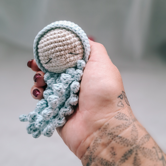 Häkelanleitung für einen Oktopus für Frühchen und Babys | PDF - Datei