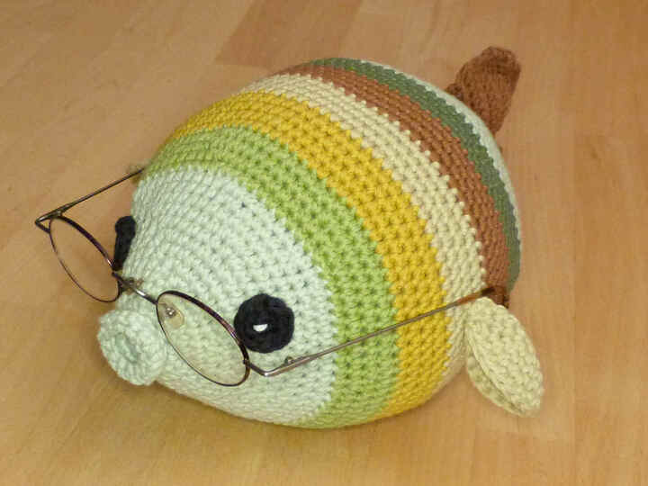 Häkelanleitung Brillenhalter Fisch, Brillenablage