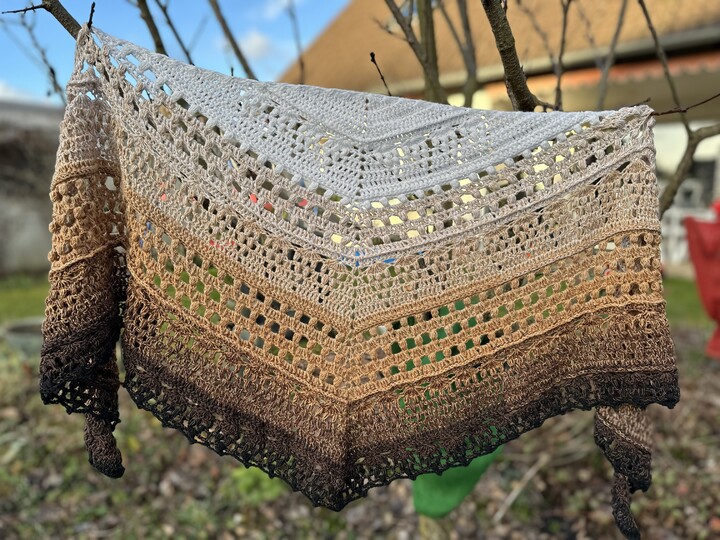 Häkelanleitung flaches Dreieckstuch "Zartwerk"