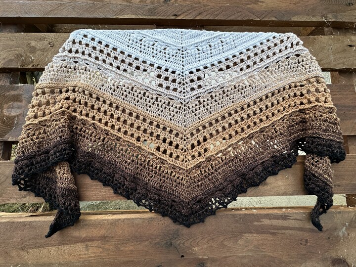 Häkelanleitung flaches Dreieckstuch "Zartwerk"