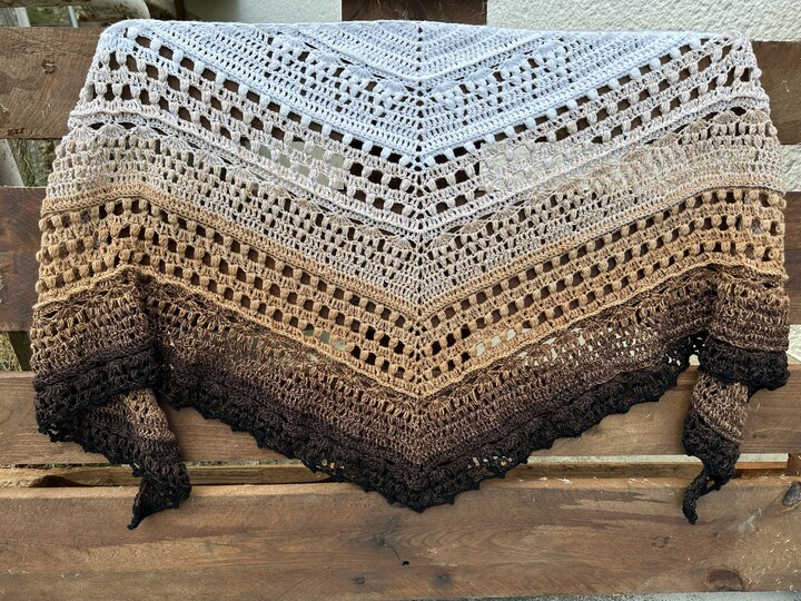 Häkelanleitung flaches Dreieckstuch "Zartwerk"