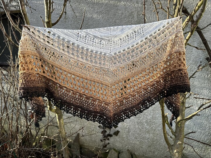 Häkelanleitung flaches Dreieckstuch "Zartwerk"