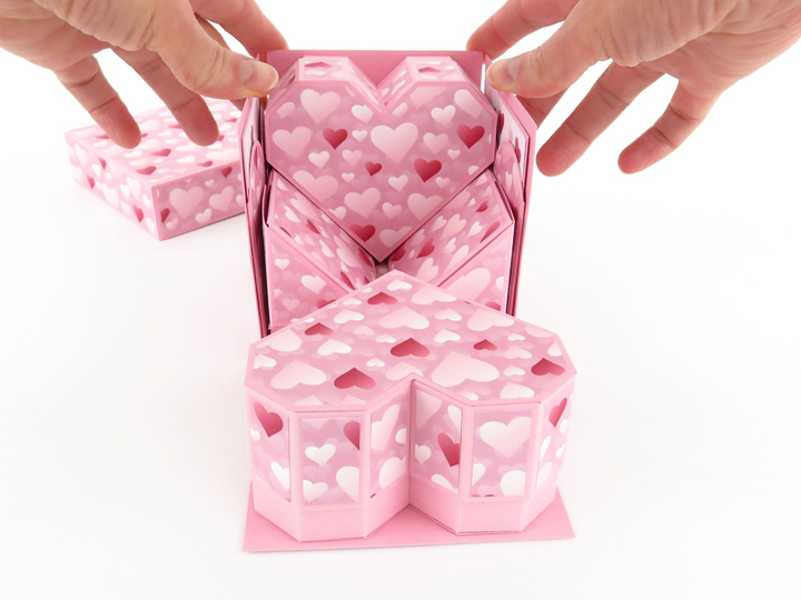 Explosionsbox mit Herzen – Bastelvorlagen und Anleitung