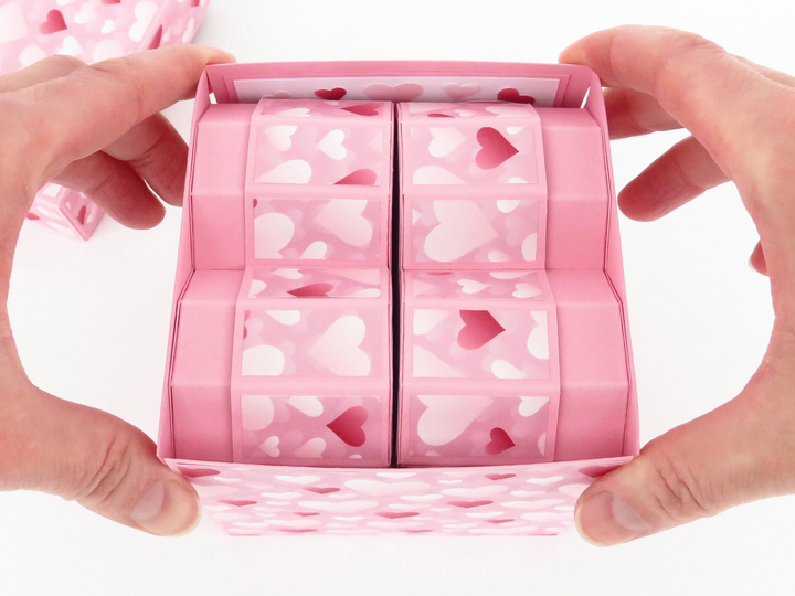 Explosionsbox mit Herzen – Bastelvorlagen und Anleitung