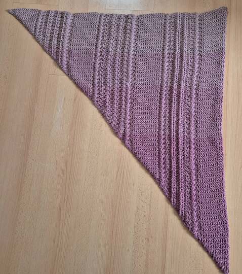 Tiella - asymmetrisches Tuch im Mustermix - quer gehäkelt - in 2 Größen