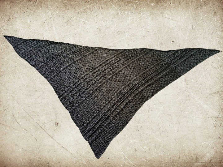 Tiella - asymmetrisches Tuch im Mustermix - quer gehäkelt - in 2 Größen