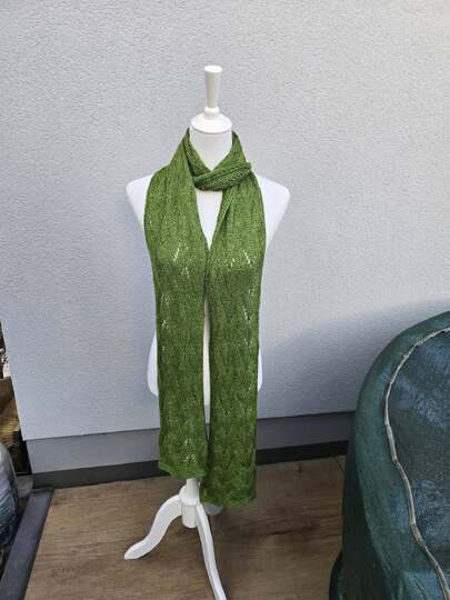 Anethra - eleganter Schal oder Stola im Wellenmuster, Stulpen, ohne Zöpfe