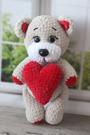 Crochet Pattern for Plush Bear with Heart