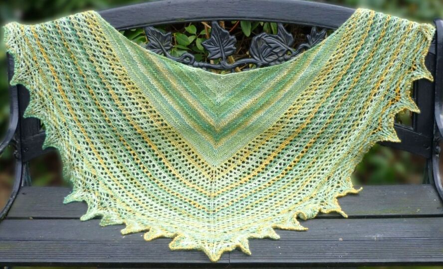 Happy Easter Shawl, triangular lace shawl, knitting