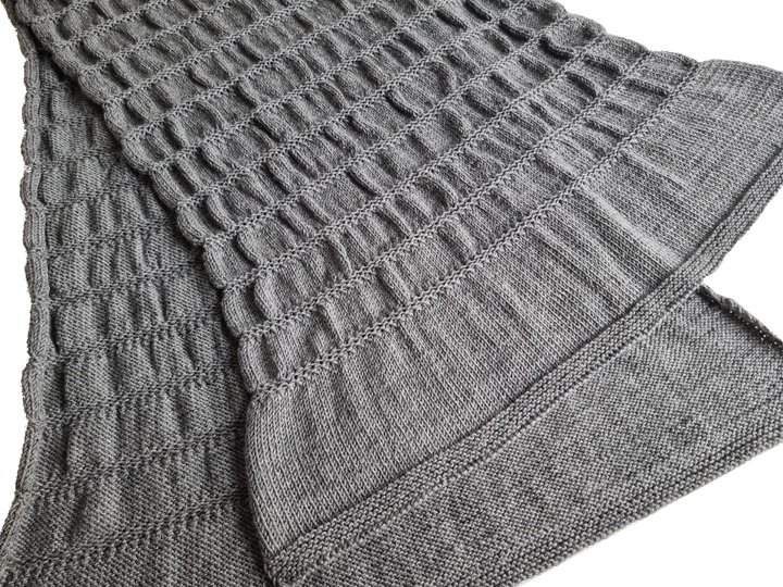 "Zeitlos in Grau" Strickanleitung Damenschal – Schal einfach stricken PDF