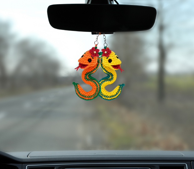 Crochet pattern Snake Keychain with Flower. Amigurumi Little Snake.